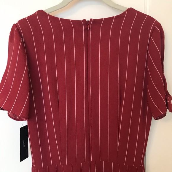 SOLD NWT Lulu’s Red Striped Culotte Jumpsuit - Picture 9 of 11
